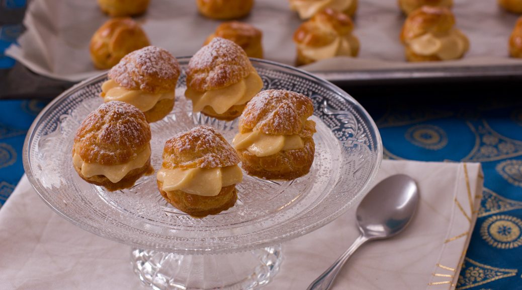 Brandteigkrapferl mit Süßholzcreme | Zuckerbäckerei