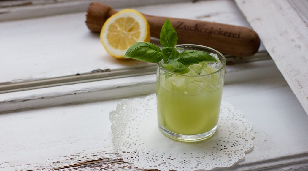 Gin Basil Smash Zuckerbäckerei