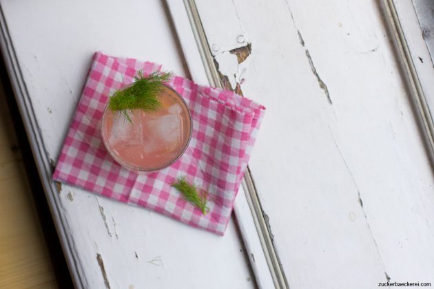 Rhabarber-Fenchel-Wermut-Cocktail, Vogelperspektive